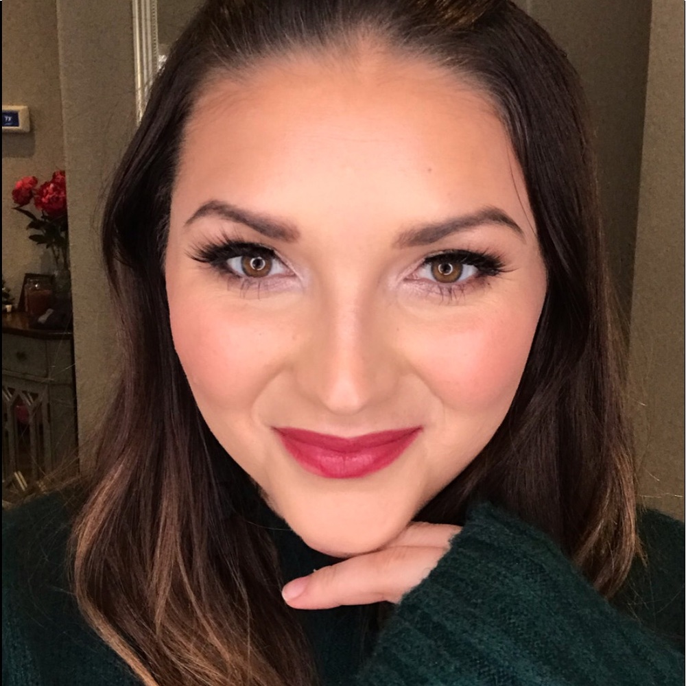 Meet your Posher, Layna